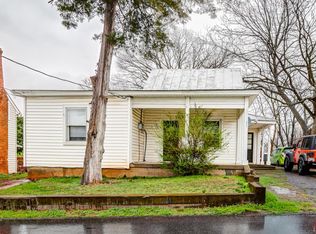 313 South St, Bedford, VA 24523