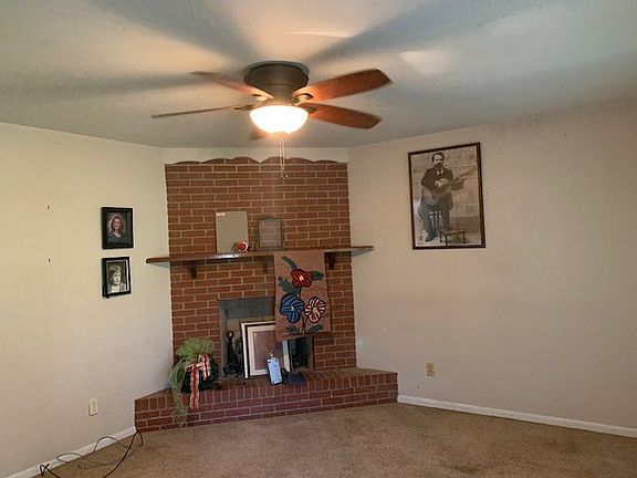 5th image of 1745 Brookwood Cir NE