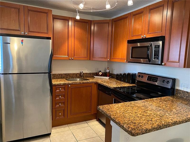 1st image of 2655 NE 8th Ave APT 107