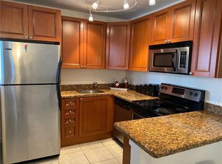 2655 NE 8th Ave APT 107, Wilton Manors, FL 33334