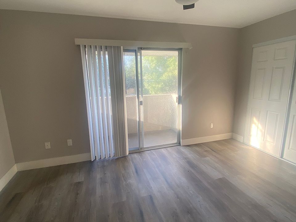 2nd image of 5114 Oakland St #208