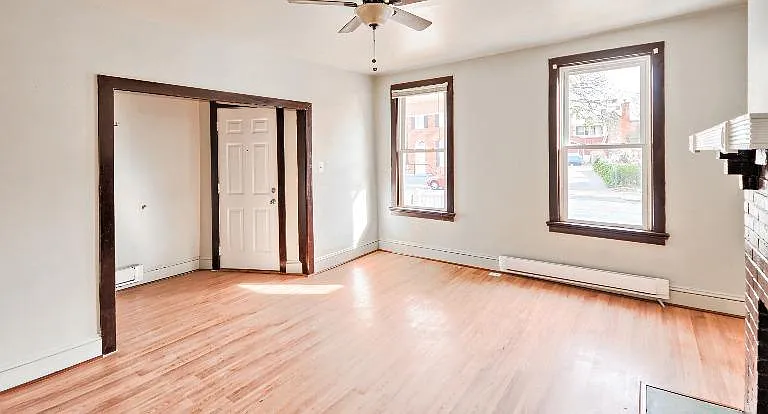 27 S Jefferson St #1 — Photo 5