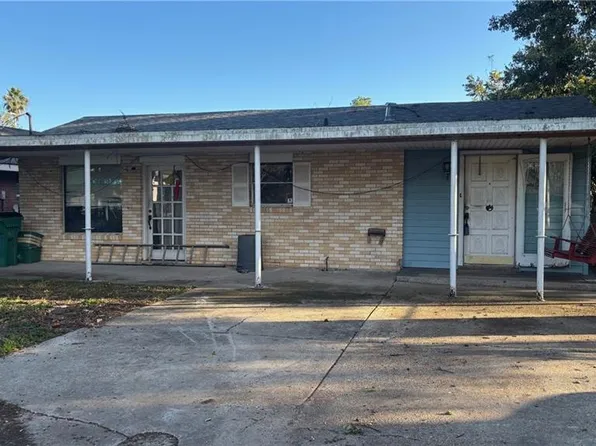 6121 Evelina St, Marrero, LA 70072