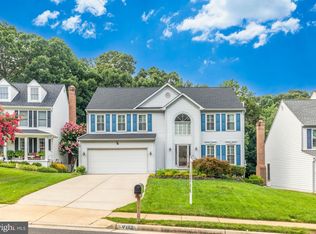 9112 Silver Pointe Way, Fairfax Station, VA 22039