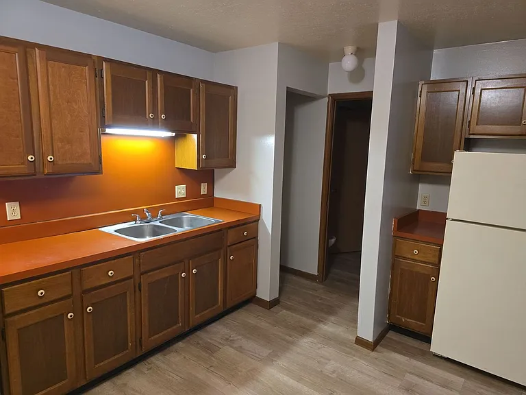 Find Your Next Home At One Oak Place — Photo 27