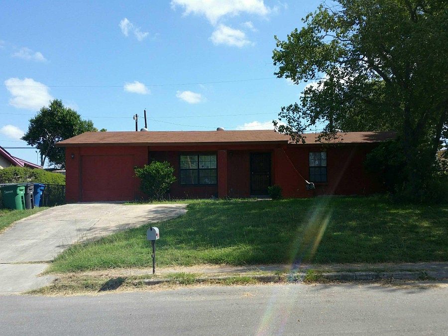 1st image of 331 Concio St