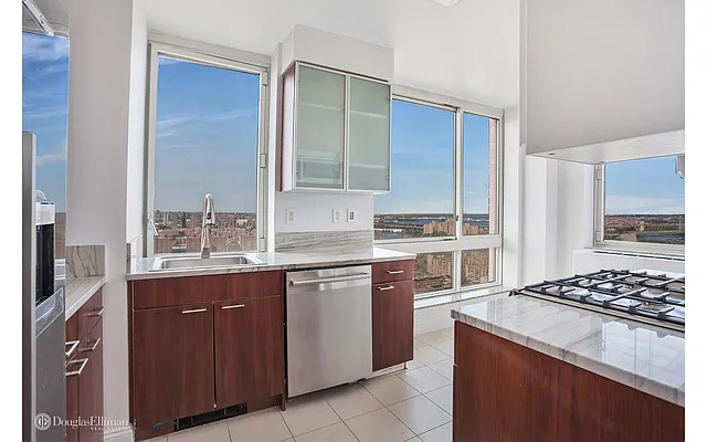 Sold by Douglas Elliman | media 17