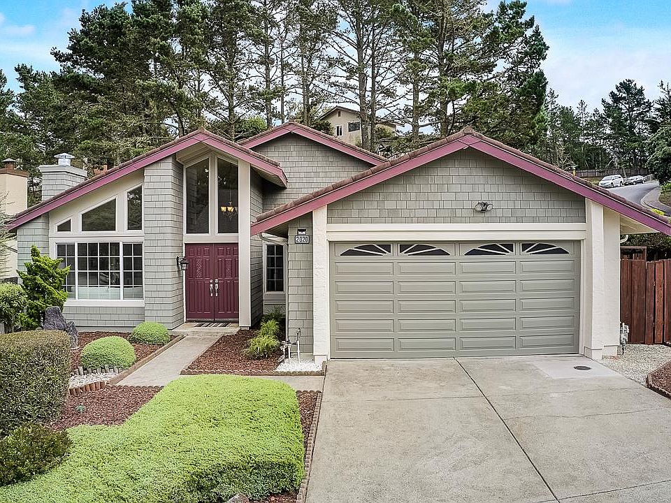 1st image of 2020 Spyglass Dr