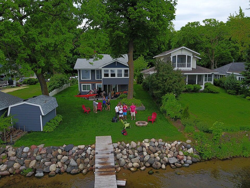 1st image of 7485 N Shore Cir N
