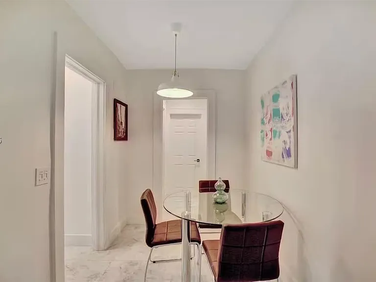 174 NE 47th St #102 — Photo 14