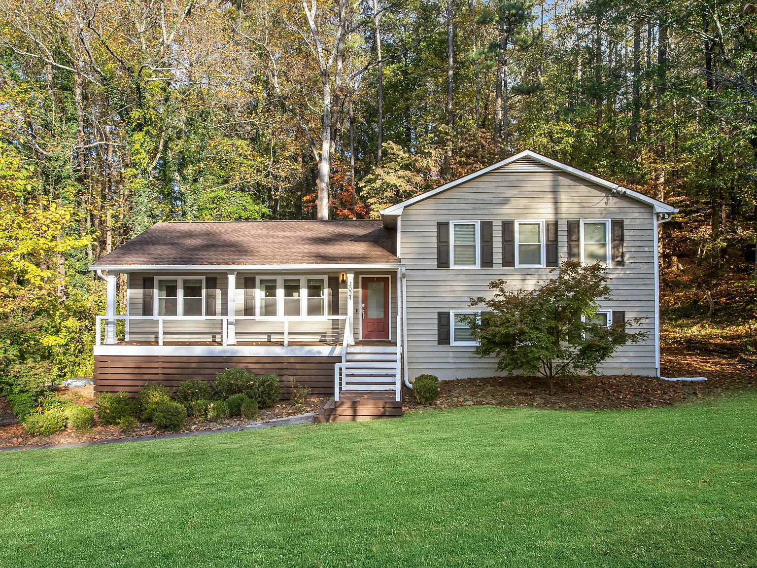 4 bed, 2096 sqft, $8,300 — Photo 3