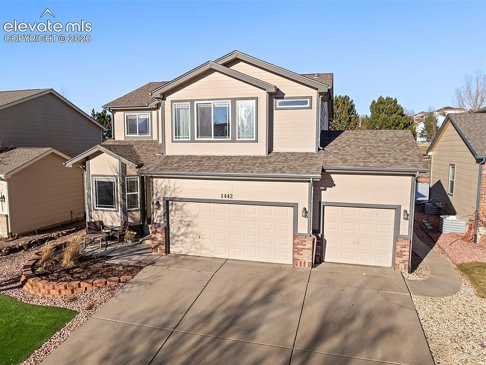 1st image of 1442 Lookout Springs Dr