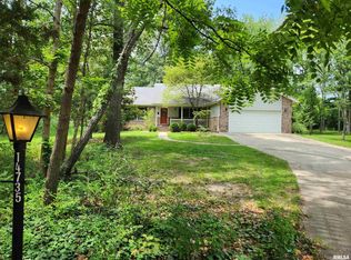 14735 N Lost Lake Ln, Mount Vernon, IL 62864