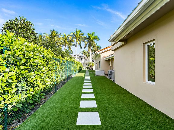 5th image of 533 E Alexander Palm Rd