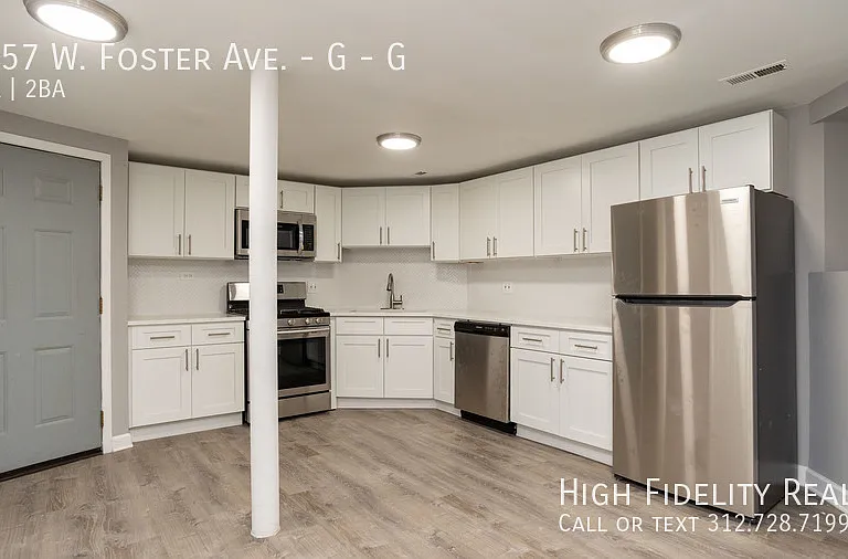 1057 W Foster Ave #G — Photo 3
