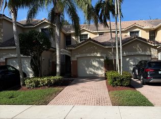 4236 Vineyard Cir, Fort Lauderdale, FL 33332
