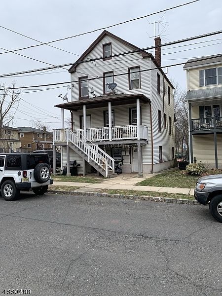 2nd image of 131 Linden Ave