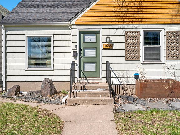 3rd image of 3052 Nevada Ave S