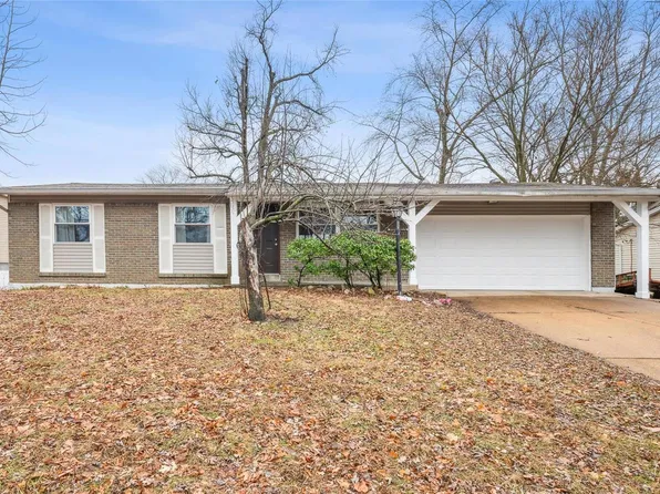 512 Lee Dr, Saint Charles, MO 63301
