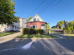 578 Garden Ave, Woodbridge, NJ 07095