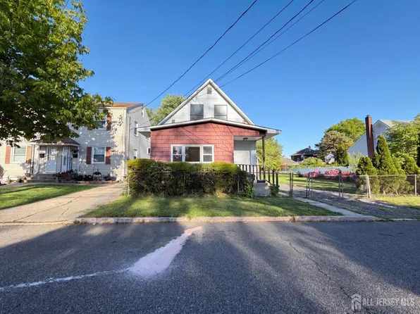 578 Garden Ave, Woodbridge, NJ 07095