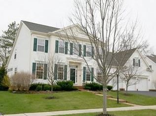 4995 Brooksview Cir, New Albany, OH 43054