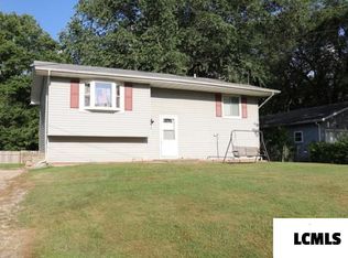 724 N Mulberry St, Clinton, IL 61727