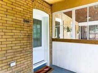 190 Marion St, Toronto, ON M6R1E8