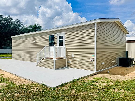 4th image of 3018 Bruce Ln