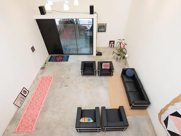 5216 N Williams Ave — Photo 8