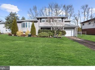 3 Lafferty Dr, Cherry Hill, NJ 08002