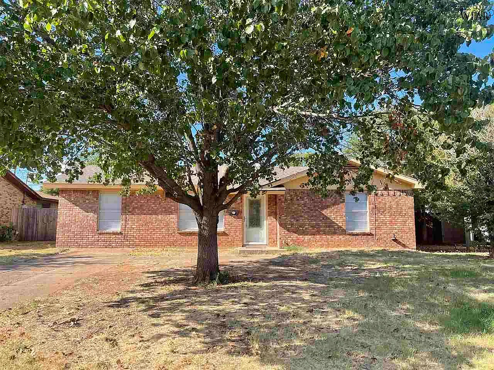 3010 McGaha Ave