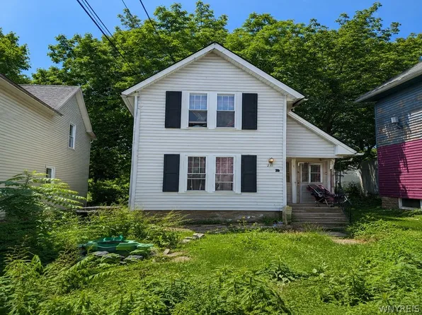 211 N 6th St, Olean, NY 14760