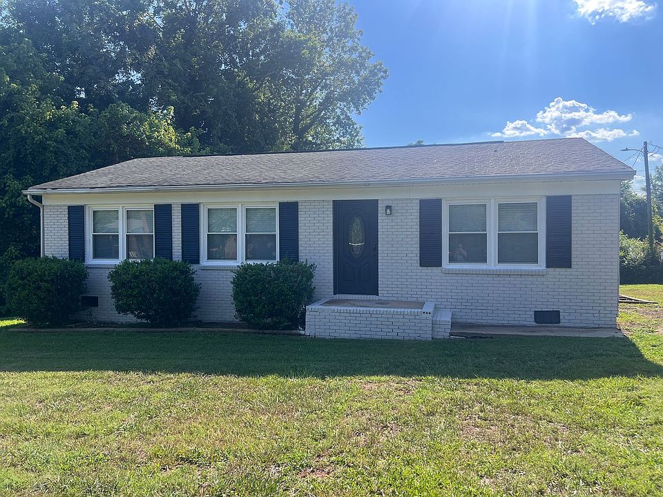 1st image of 3605 Somerset Dr