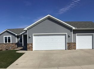 457 Wynnsong Dr NW, Byron, MN 55920