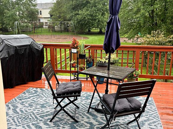 5th image of 21 Photinia Dr