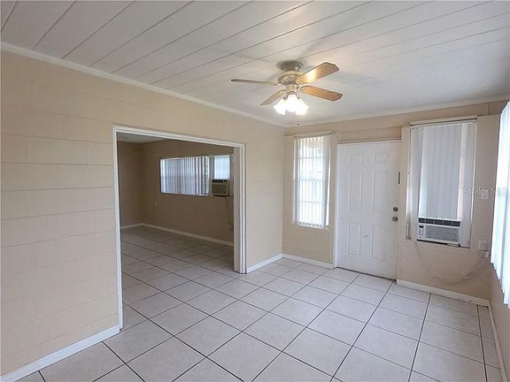 5th image of 2328 Catherine St
