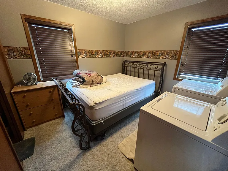 1038 S Lake Dr — Photo 8