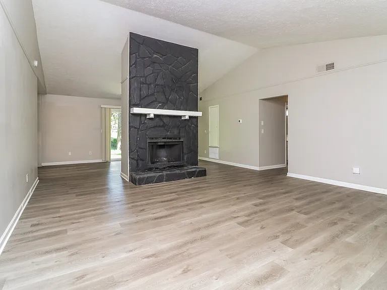 3000 Owens Meadow Dr NW — Photo 5