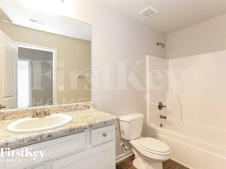 220 Wellbrook Dr — Photo 13