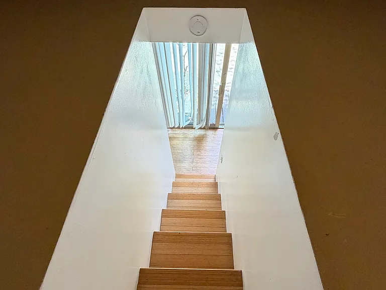 700 N Madison Ave — Photo 26