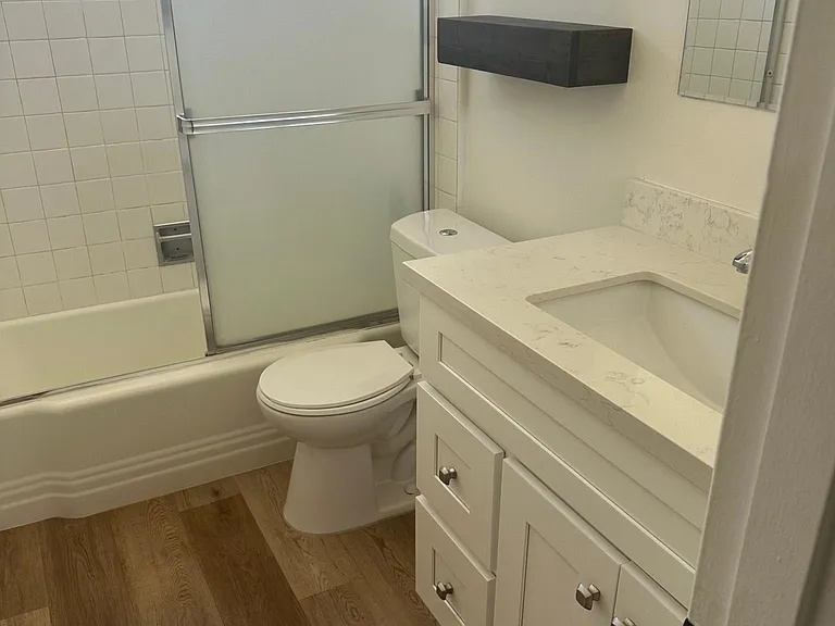 1239 Stanford St #202 — Photo 3