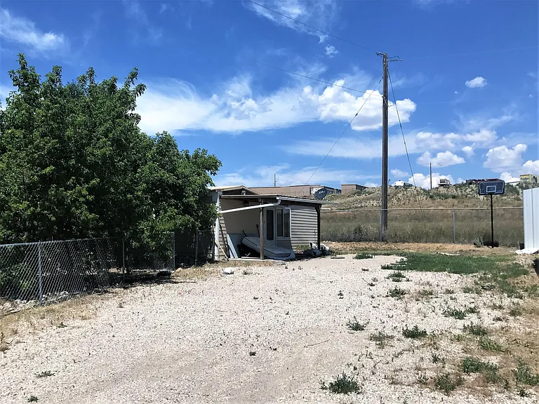 3262 Mid Way Rd — Photo 2
