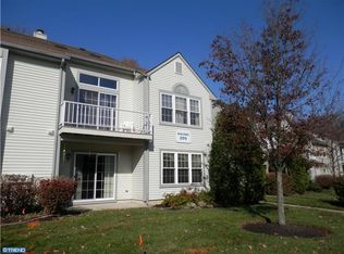 208B Harwood Ct, Mount Laurel, NJ 08054