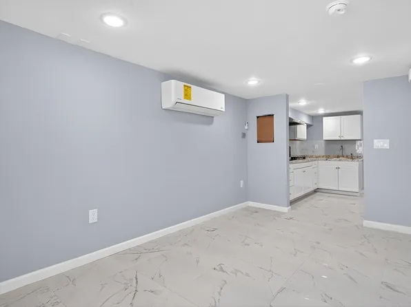 43 Sycamore Road image 7 of 15