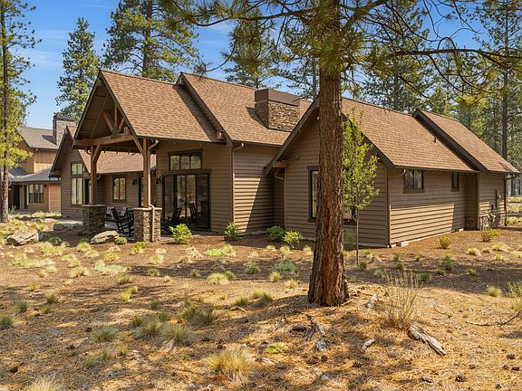 4th image of 56282 Elk Run Dr #404