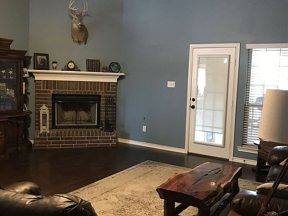 4th image of 4226 Alexandria Ave