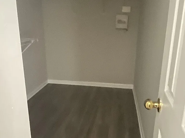 345 Shadetree Ln — Photo 10