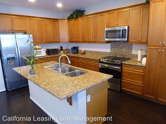 4th image of 28826 Panorama Ct