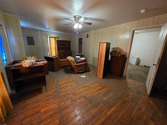 5th image of 501 N High Street